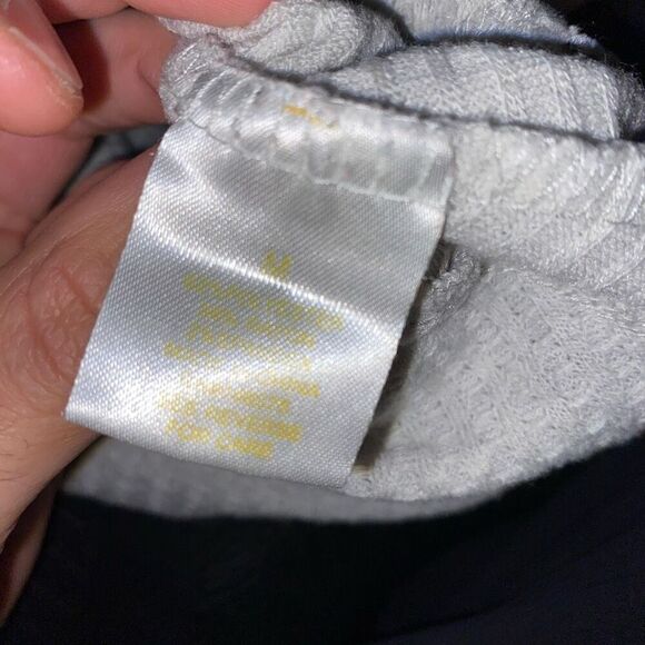 Sweet Romeo grey turtleneck ribbed top | Sz M - Picture 5 of 5